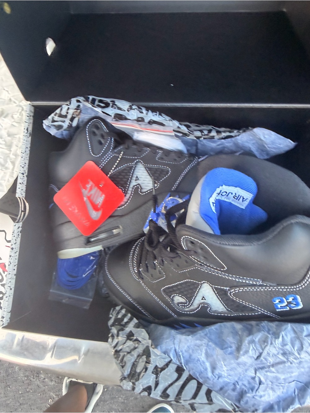 Jordan 5 Awake Men's Black and White Retro Basketball Shoes - Picture 6 of 9